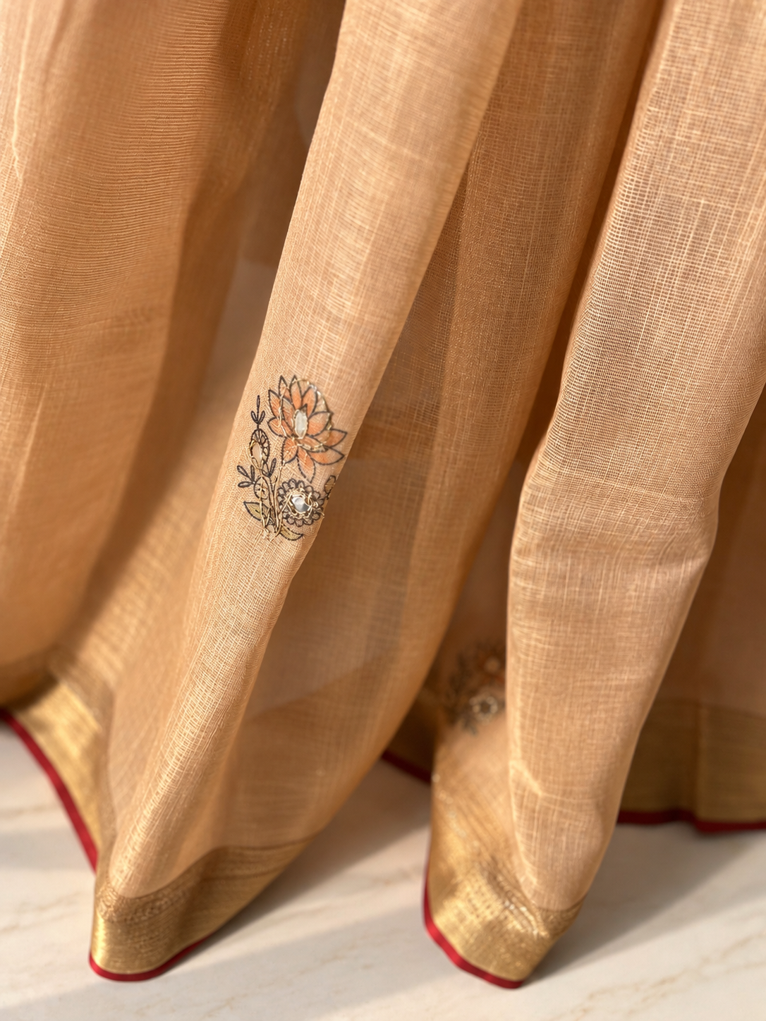 Soft Linen Tissue Saree