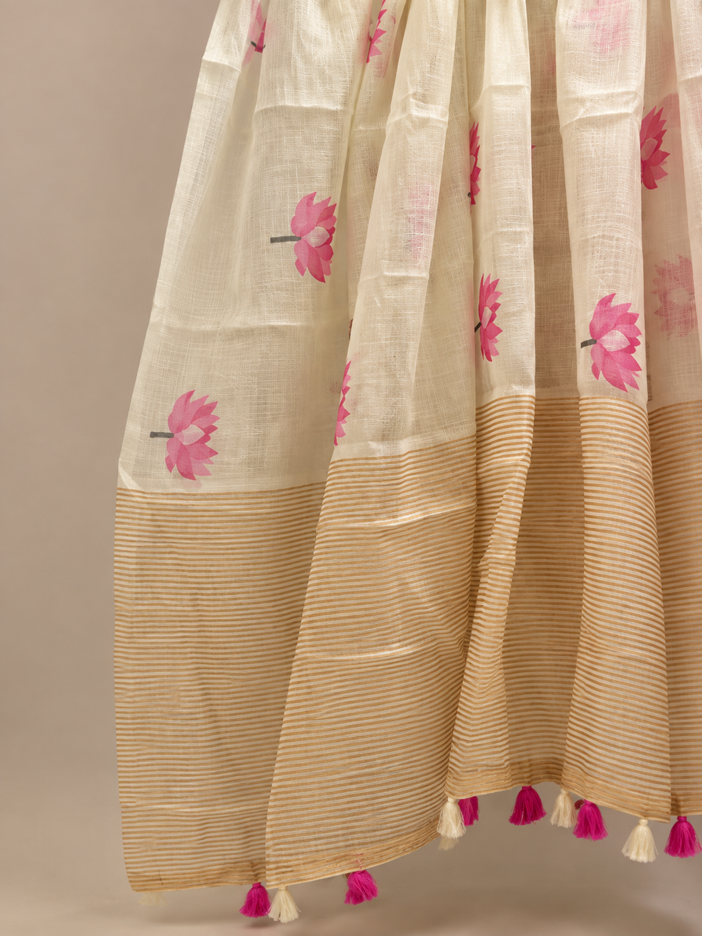 Lotus Motif Cotton Saree